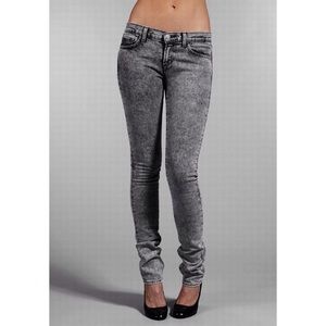J BRAND - Low Rise Pencil Leg